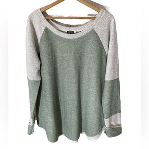 G6- Earthbound Trading Co - Size XXL - Lightweight Sweater